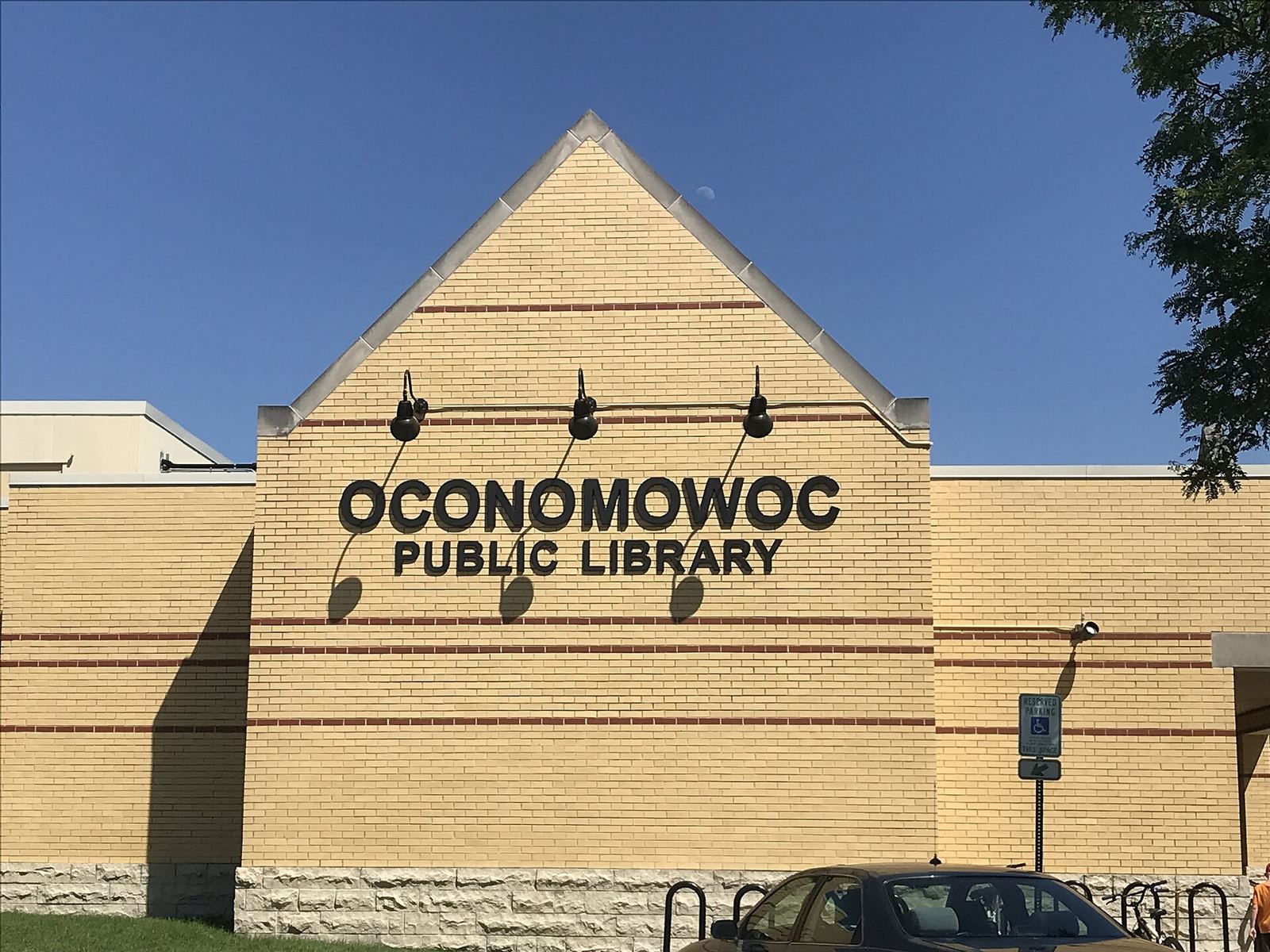 Oconomowoc Public Library, Oconomowoc, WI