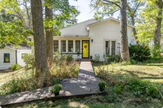 N9181 Juniper St, East Troy, WI