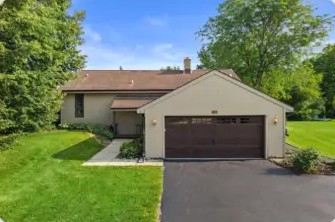 N69W27089 Hickory Chasm Dr, Lisbon, WI