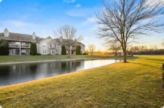 176 Westfield Way, B, Pewaukee, WI