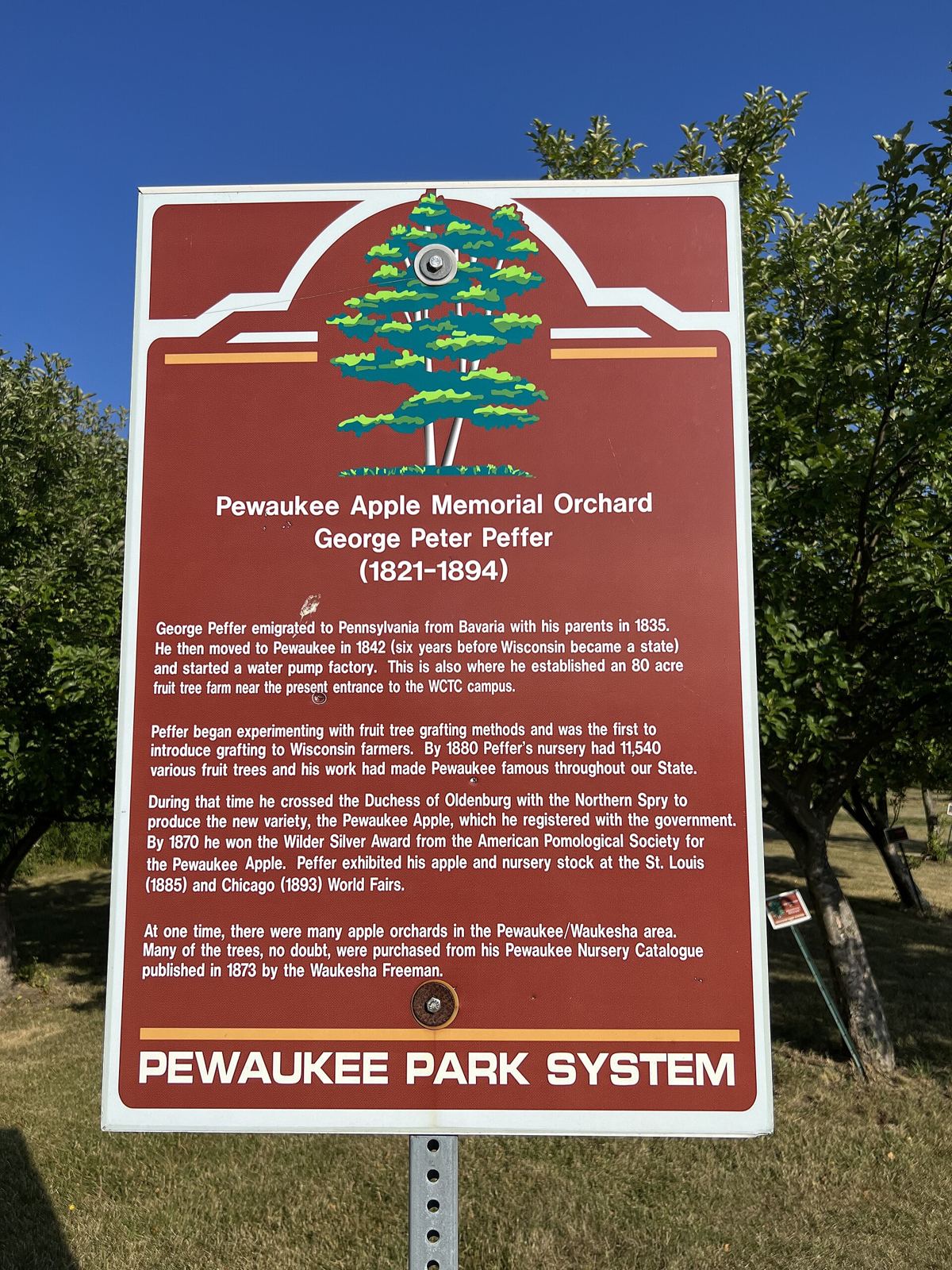 Pewaukee Apple Memorial Orchard Sign at Simmons Woods, Pewaukee, WI, USA, Pewaukee, WI